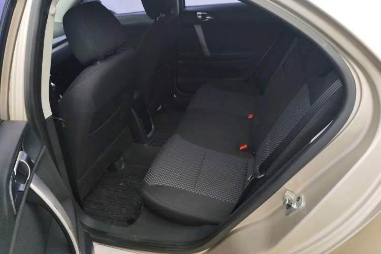 Used Roewe 550 2013 Classic Edition 550 1.8L Automatic Fashion Model