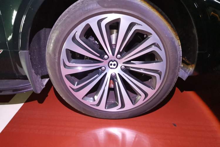 Used Bentley Bentayga 2022 4.0T V8
