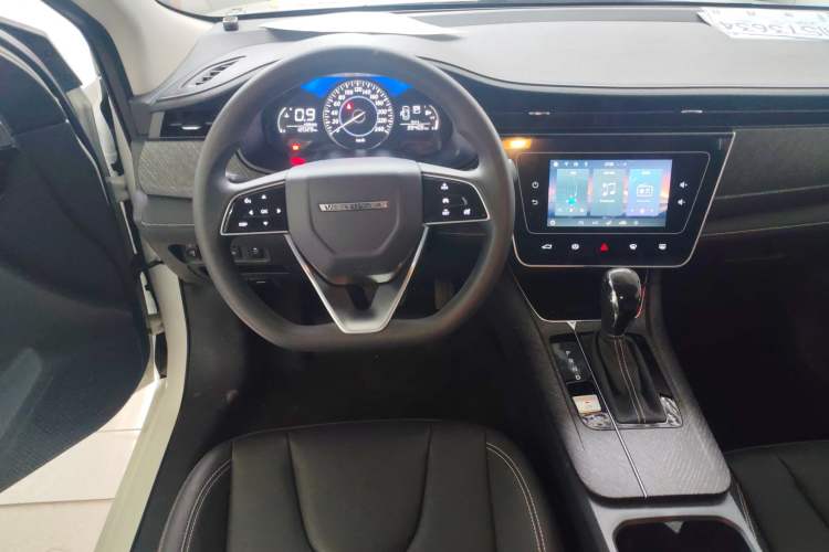 Used Venucia D60 2023 PLUS 1.6L XL CVT Yue Ling Edition
