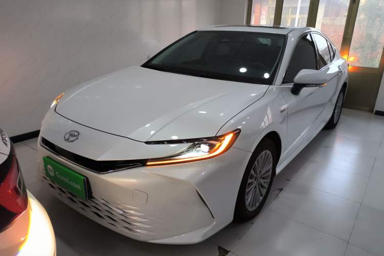 Used Toyota Camry 2024 Dual-Motor 2.0 HGVP Luxury Edition
