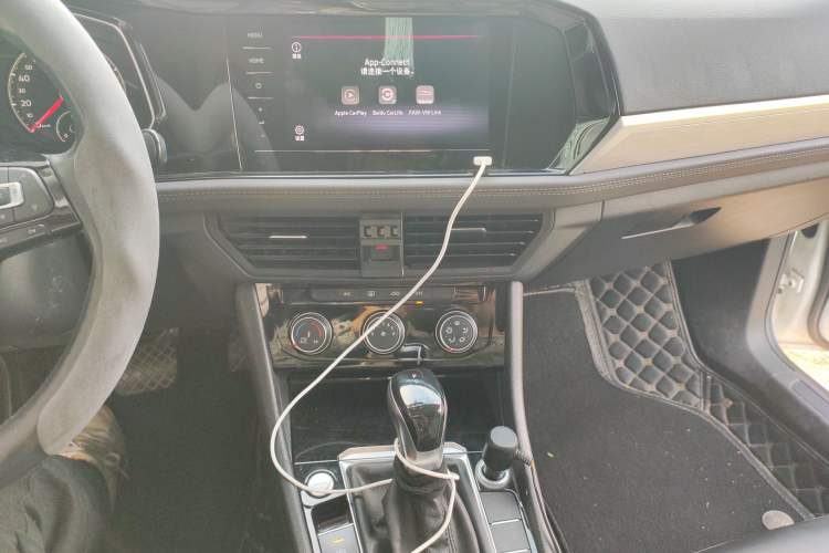 Used Volkswagen Sagitar 2020 280TSI DSG Comfort Version China VI Standard Audio And AC Panel