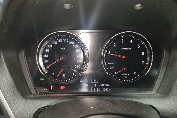 Used BMW 1 Series 2018 118i Leading Model Odometer Close Up
