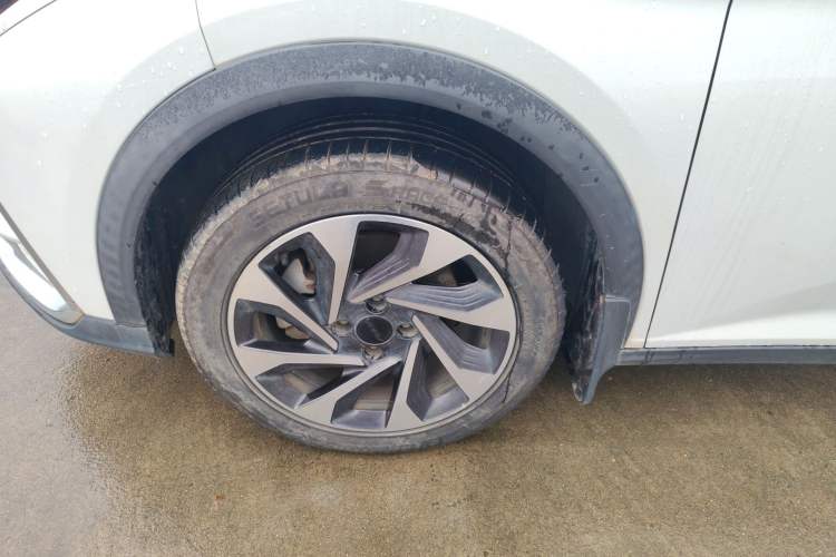 Used Dongfeng Aeolus Yixuan GS 2020 230T Automatic Cool Edition Left Front Wheel Hub