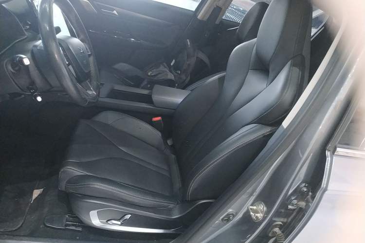 Used XPeng G3 2020 520i Luxury Edition Left Front Seat