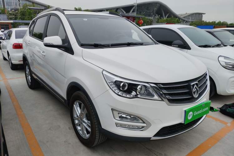 Used Baojun 560 2016 1.8L Manual Comfort Edition