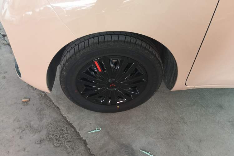 Used Wuling Zhiguang New Energy 2025 Model 305km Ambitious Edition Exterior 4