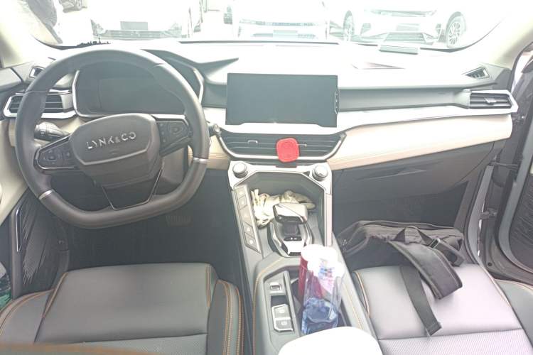 Used Lynk & Co 06 EM-P 2022 PHEV 84 km Range Pro Version
