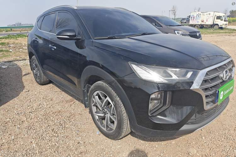 Used Hyundai Tucson 2019 280TGDi Dual-Clutch Two-Wheel Drive Smart Connect Version China VI Front Right 45 Deg