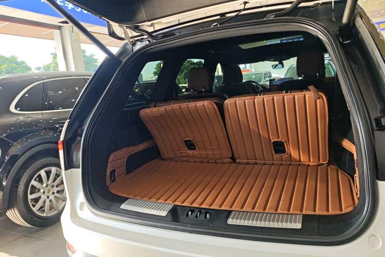 Used Lincoln Aviator 2021 3.0T V6 All-Wheel-Drive Executive Edition