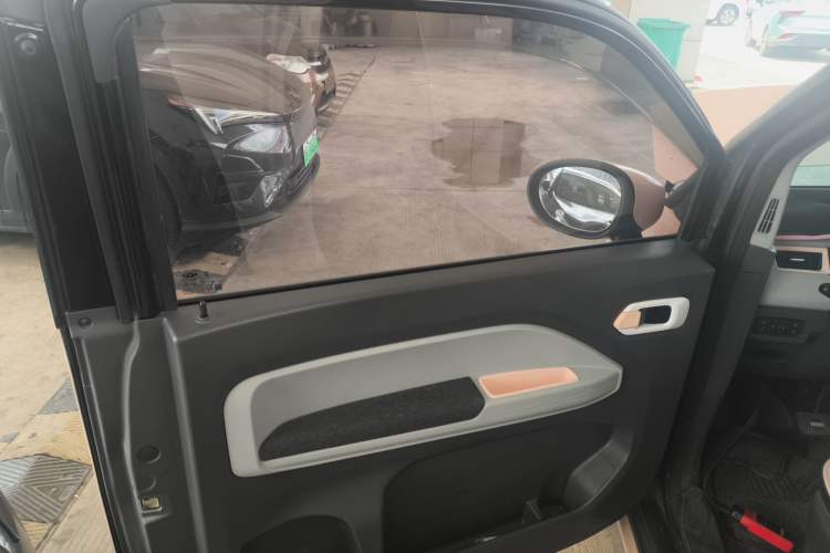 Used Chery New Energy QQ Ice Cream 2022 170km Sundae Phosphate Lithium-Ion