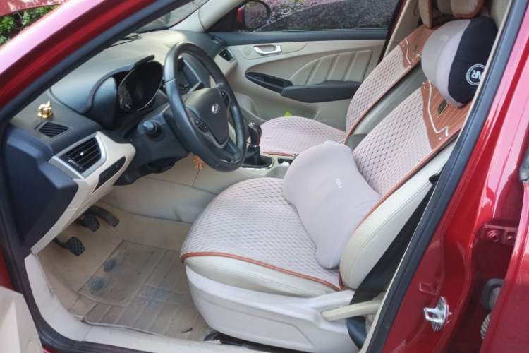 Used Chery Arrizo 7 2015 1.6L Manual ZhiShang Edition
