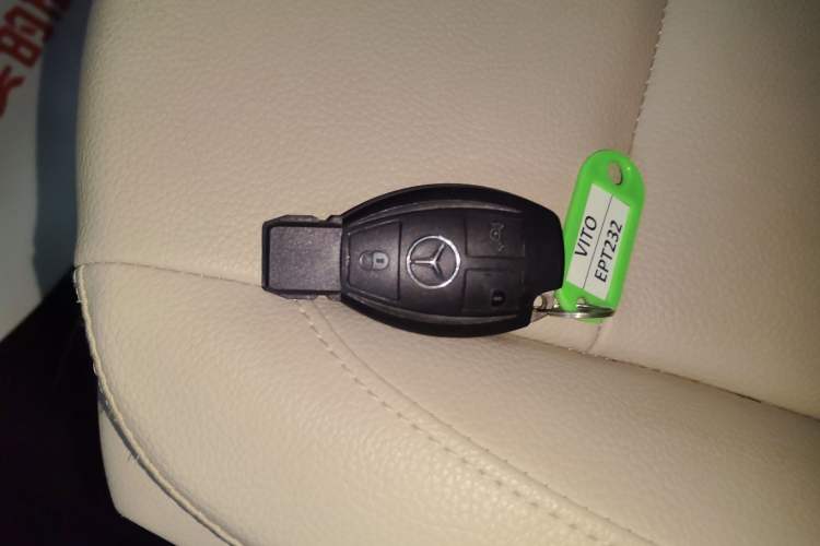 Used Mercedes-Benz Vito 2023 2.0T Business Version 7 Seats