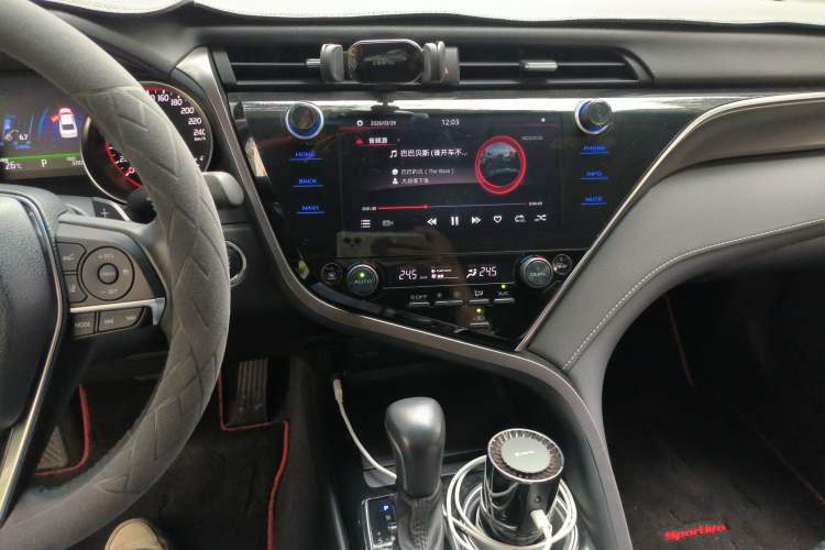 Used Toyota Camry 2019 Revised Version 2.5S Fēngshàng Edition Audio And AC Panel