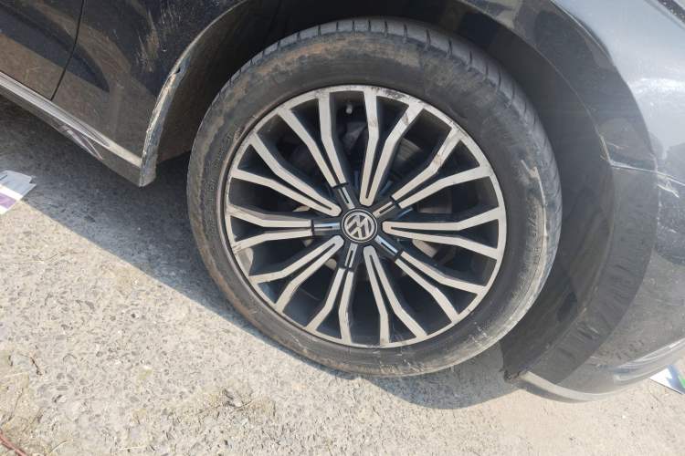 Used Volkswagen Phideon 2018 Revised Version 380TSI Two-Wheel Drive Business Edition
