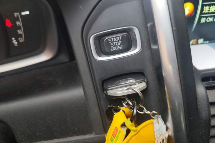 Used Volvo XC60 2017 T5 AWD Smart Upgrade Model