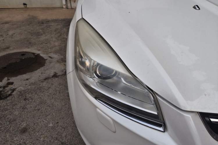 Used Ford Kuga 2015 2.0L GTDi Four-Wheel-Drive Sport Model
