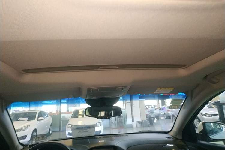 Used Chevrolet Cruze 2013 Hatchback 1.6T Automatic Flagship Model Headliner