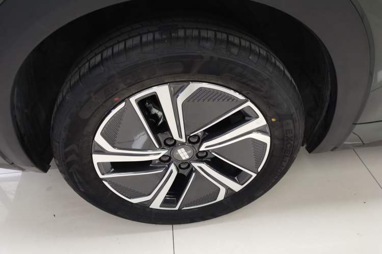 Used Geely Galaxy Galaxy Xingjian 7 EM-i 2025 120km Exploration+ Version