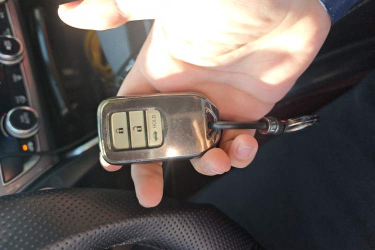 Used Honda Accord 2018 260TURBO Luxury Edition China V Emission Standard Vehicle Key