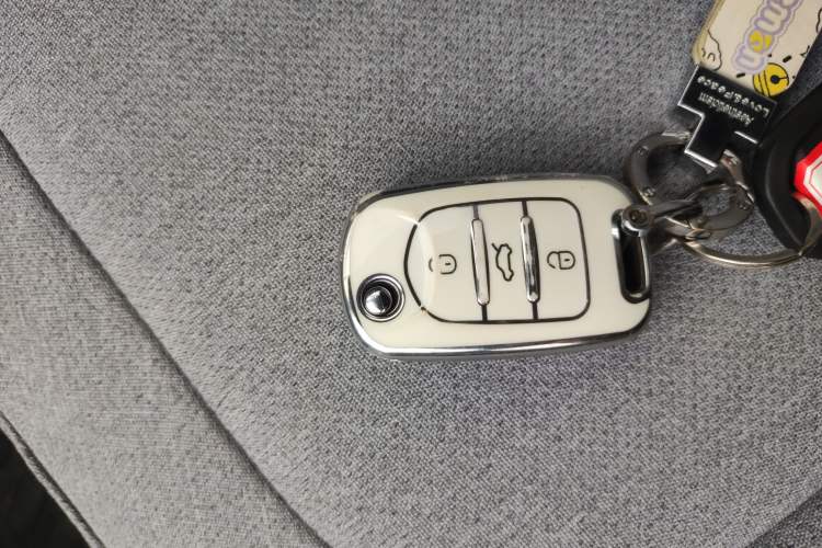 Used Wuling Hongguang MINIEV 2021 Macaron Premium Model – Lithium Iron Phosphate Interior 1