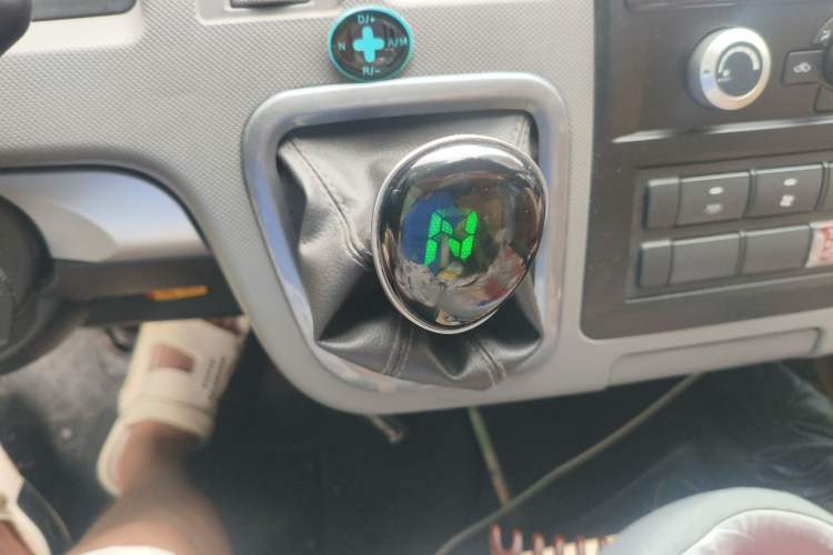 Used Foton Scenic G9 2021 2.4L Gasoline Commercial Version Long Wheelbase High-Roof 5-Seater Van 4K22D4M
