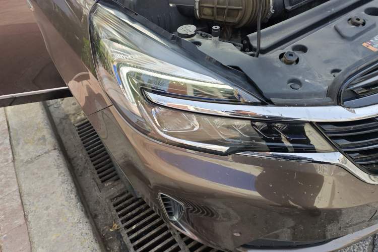 Used Buick GL8 2021 Land Cruiser Executive 652T Premium Model