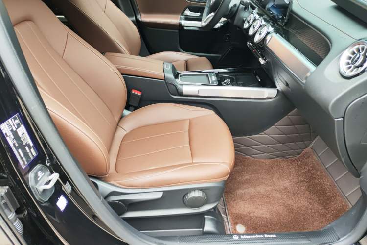 Used Mercedes-Benz GLB 2025 GLB 220 Sport Edition
