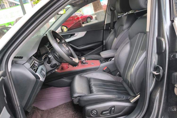 Used Audi A4L 2020 40 TFSI Luxury Dynamic Model