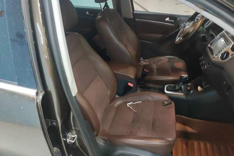 Used Volkswagen Tiguan 2013 2.0 TSI Automatic All-Wheel-Drive Flagship Edition