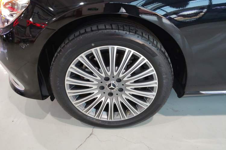 Used Mercedes-Benz E-Class 2023 E 300 L Luxury Model
