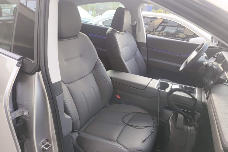 Used XPeng G6 2025 625 Long-Range Max Flagship Edition Right Front Seat