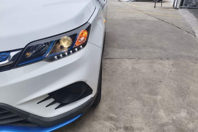 Used Soueast DX3 2018 EV400 Elite Edition