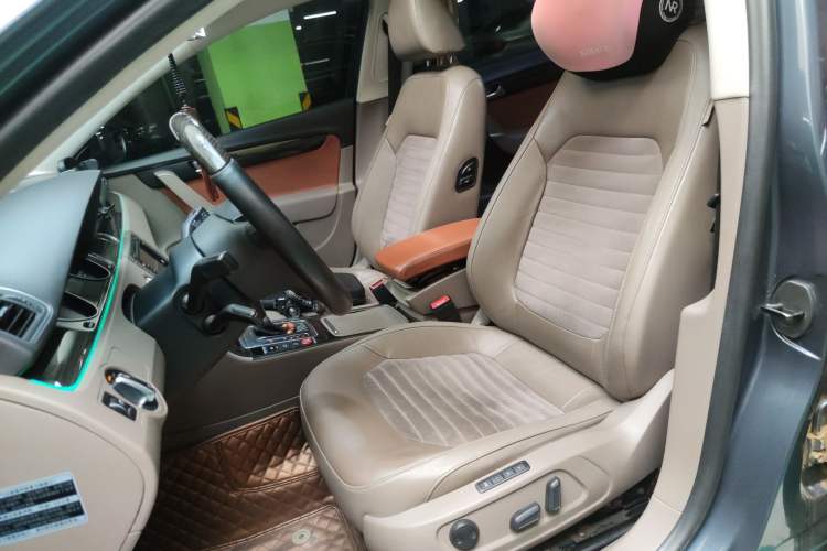 Used Volkswagen Magotan 2012 1.8TSI Prestige Model Left Front Seat