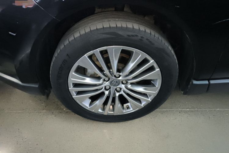 Used Toyota Harrier 2022 2.0L CVT Two-Wheel Drive Deluxe Edition