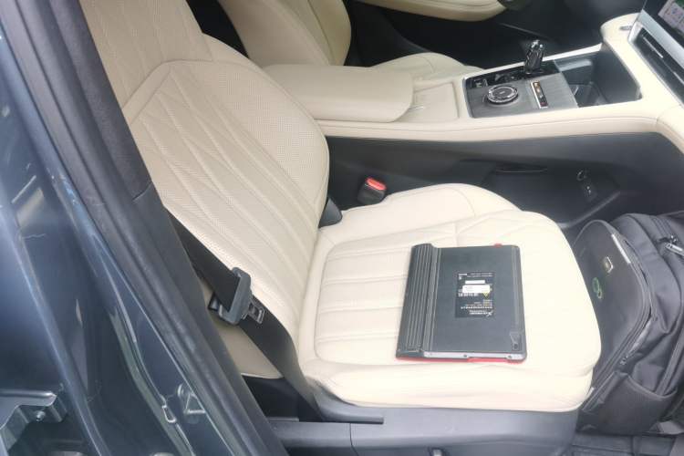 Used Geely Auto Monjaro L 2025 Dongfang Yao 2.0TD Automatic Lanxing Edition Right Front Seat