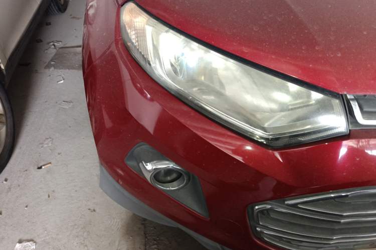 Used Ford EcoSport 2013 1.5L Automatic Prestige Model Right Front Headlight