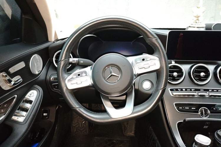 Used Mercedes-Benz C-Class 2021 C 260 L Sport Edition Star Collection Steering Wheel
