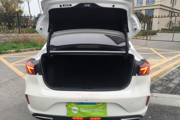 Used Changan Eado 2021 PLUS Blue Whale NE 1.4T GDI DCT Prestige Model
