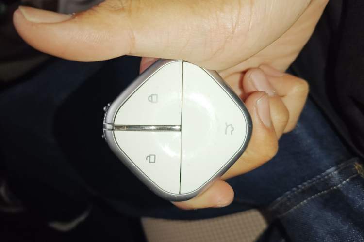 Used Wuling Hongguang MINIEV 2024 3rd Generation 215km Advanced Version
