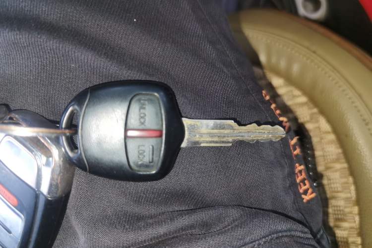 Used Mitsubishi Pajero Sport 2013 3.0L Automatic Two-Wheel Drive Luxury Edition