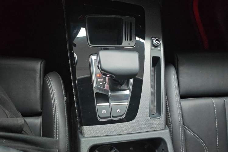 Used Audi Q5L 2022 Updated 40T Luxury Dynamic Edition