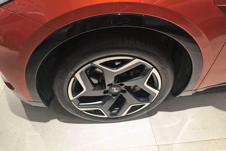 Used ONVO L60 2024 60 kWh Rear-Drive Version