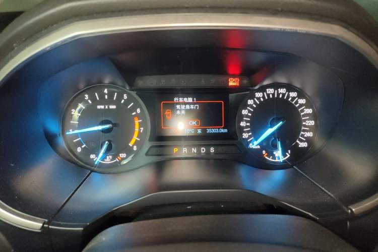 Used Ford Edge 2018 EcoBoost 245 Two-Wheel-Drive Platinum Edition 5 Seats Instrument Cluster