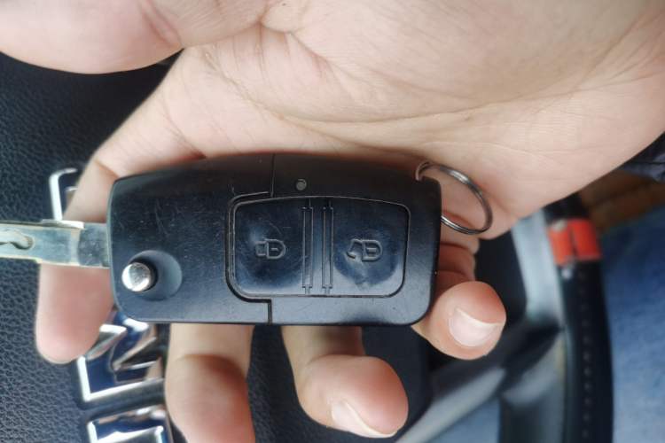 Used JMC Baodian 2022 2.5T Diesel Two-Wheel-Drive Comfort Edition Standard Wheelbase JX4D25A6L