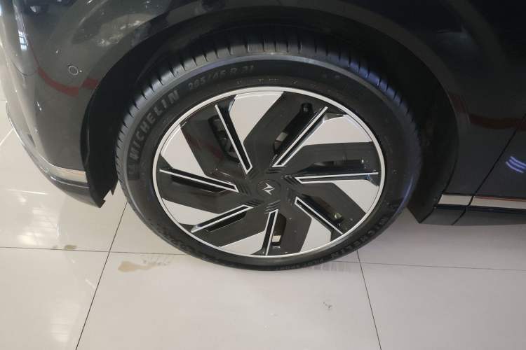 Used Dongfeng eπ eπ008 2025 210 Ultra LikeYi Edition 5-Seater