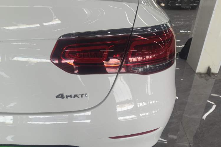 Used Mercedes-Benz GLC Coupe 2020 GLC 300 4MATIC Coupe SUV
