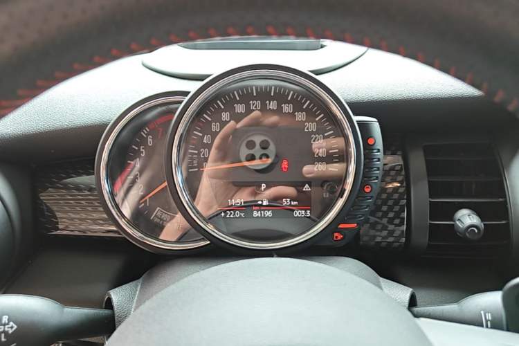 Used MINI 2016 2.0T COOPER S Pioneer Edition Five-Door Model
