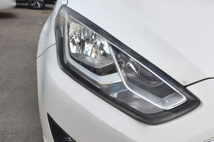 Used Ford Escort 2017 Happiness Edition 1.5L Automatic Fashion Version
