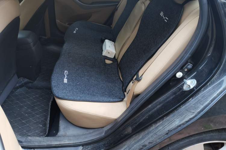 Used Hyundai Elantra (5th Generation / Langdong) 2012 1.6L Manual Leading Model