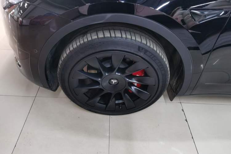 Used Tesla Model Y 2023 Rear-Wheel-Drive Version